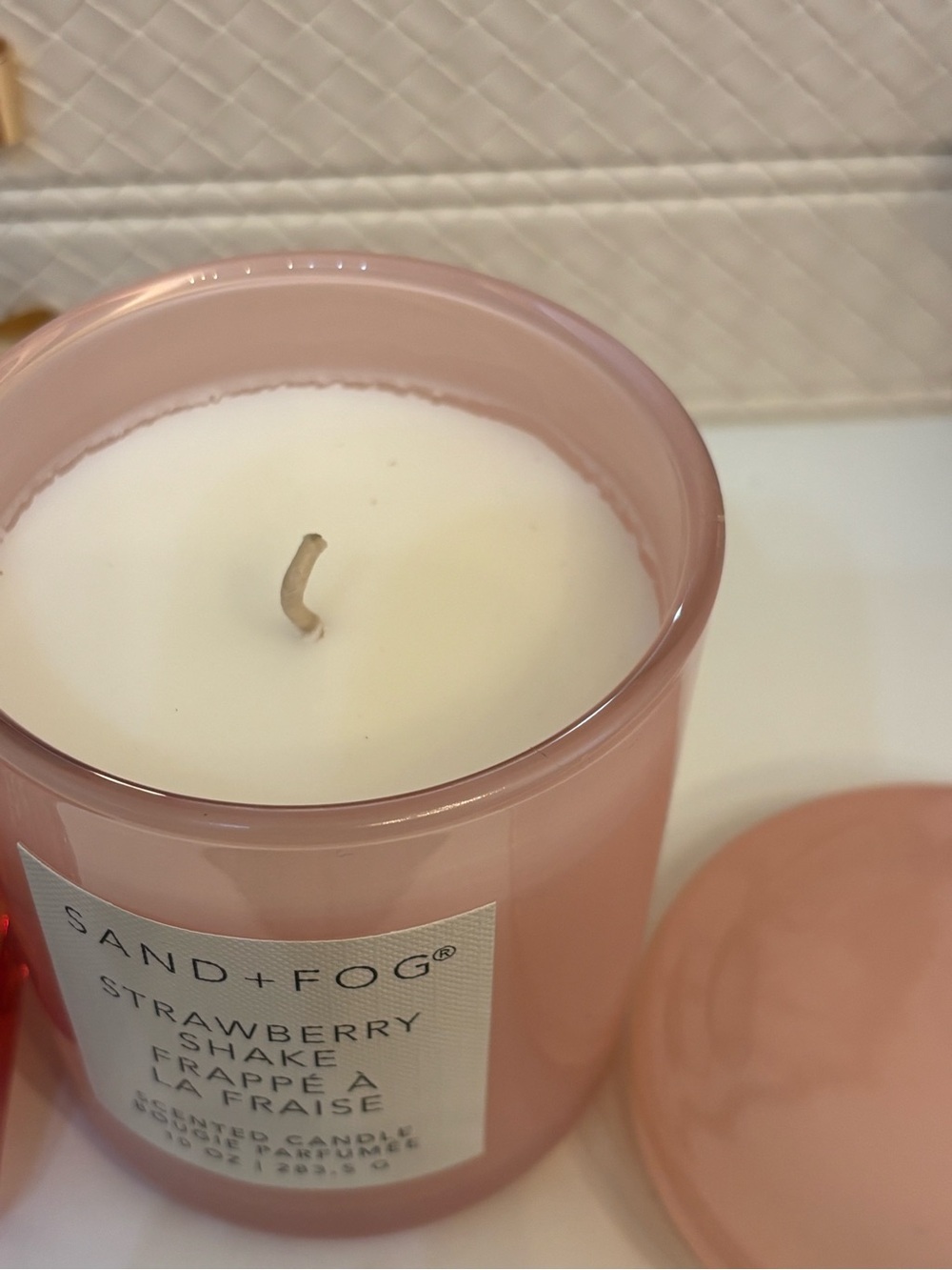 SAND+FOG Strawberry Shake Pink Scented Candle